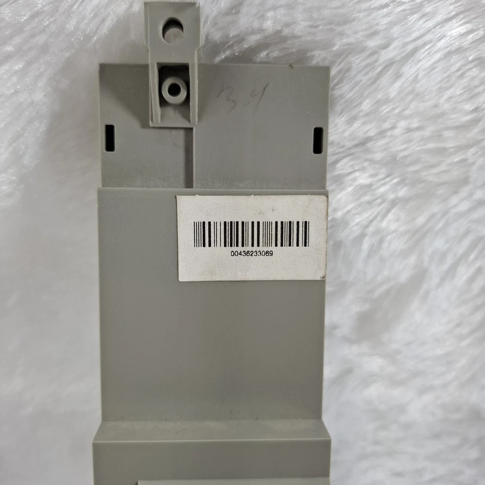 SCHNEIDER ELECTRIC MICROLOGIC 2.0 33069 AIR CIRCUIT BREAKER TRIP UNIT FAST SHIP